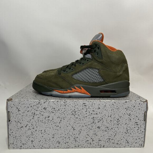 Nike Air Jordan 5 Retro SE “Olive” - Picture 6 of 10